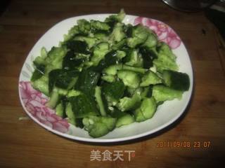 简单凉拌黄瓜的做法步骤：7