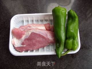 家常菜---青椒肉丝的做法步骤：1