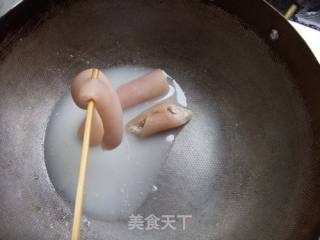 变废为宝---茶树菇红烧猪皮的做法步骤：5