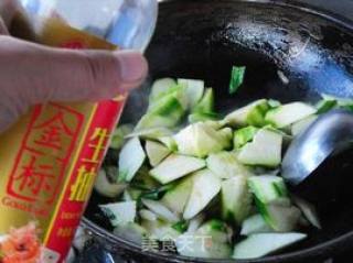 丝瓜炒木耳的做法步骤：5