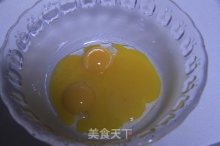 爱心满溢的芒果慕斯的做法步骤：2