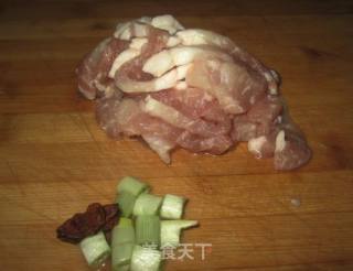 蒜味肉豆角的做法步骤：2