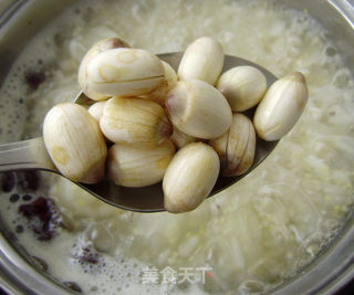 健康早餐----红毛丹糯米莲子粥的做法步骤：7