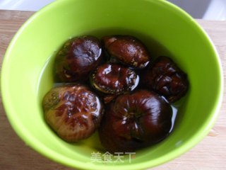 香菇小白菜的做法步骤：1