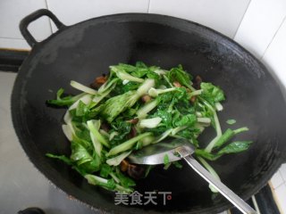 香菇小白菜的做法步骤：4