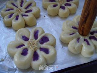 紫薯花朵面包的做法步骤：10