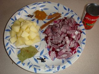 印度咖哩羊肉的做法步骤：1