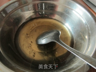 广式豆沙月饼的做法步骤：1