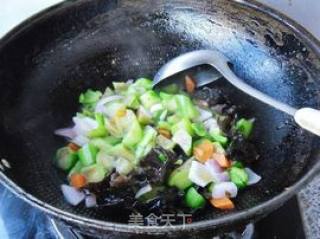 什锦丝瓜丁的做法步骤：9