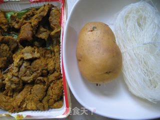 咖喱土豆牛肉汤的做法步骤：1