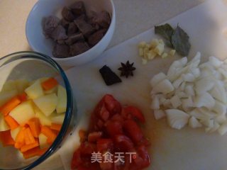 红烧牛肉的做法步骤：1
