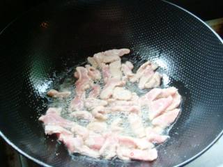 蒜薹香菇炒肉的做法步骤：5