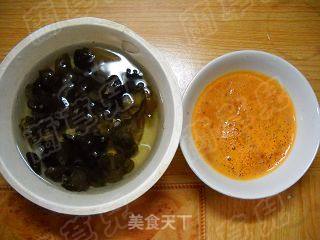 清汤枸杞猫耳面的做法步骤：2