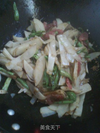 小炒——香肠土豆龙豆的做法步骤：5