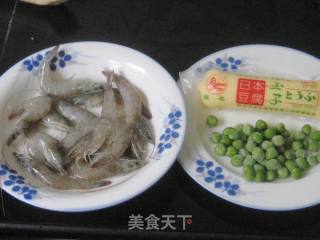 玉子虾仁的做法步骤：1