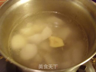 芋頭子排湯的做法步骤：5