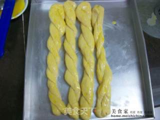 面包物语@@粗糖芝士辫子面包的做法步骤：8