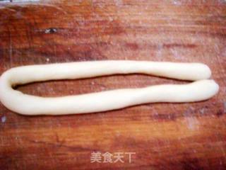 牛奶蜂蜜大麻花的做法步骤：9