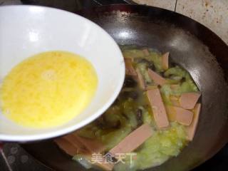 丝瓜火腿蛋汤的做法步骤：10