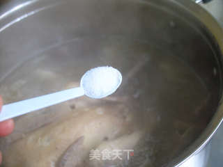 清炖蘑菇土鸡的做法步骤：7