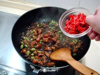 自家的老坛泡菜“老坛酸角小焖肉”的做法步骤：15