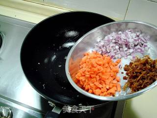 香喷喷美味儿“XO酱蛋炒饭”的做法步骤：2