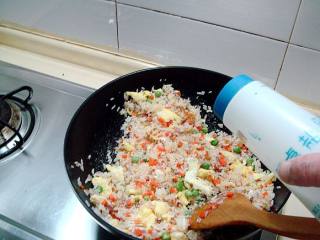 香喷喷美味儿“XO酱蛋炒饭”的做法步骤：6