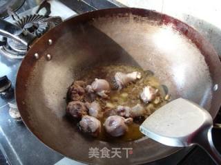 茶树菇焖鸡腿儿的做法步骤：6
