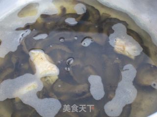 乌参炒蛋的做法步骤：1