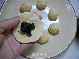 枸杞花生牛奶饼的做法步骤：6