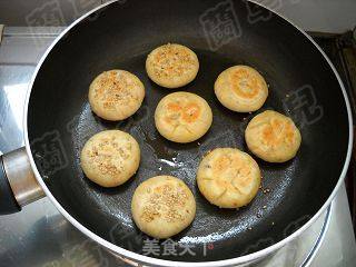 枸杞花生牛奶饼的做法步骤：9