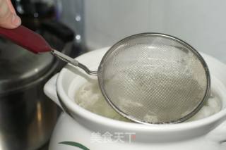 袪湿下火汤 --- 干贝冬瓜薏米扇骨汤的做法步骤：5