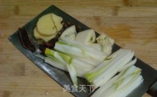 鱼香肉丝的做法步骤：4