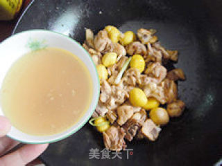 养胃健脾—栗子鸡的做法步骤：12