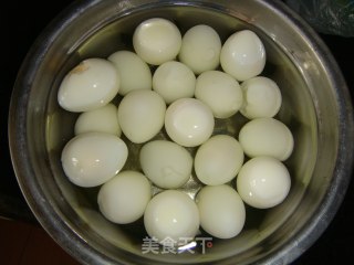 茄汁鹌鹑蛋的做法步骤：2