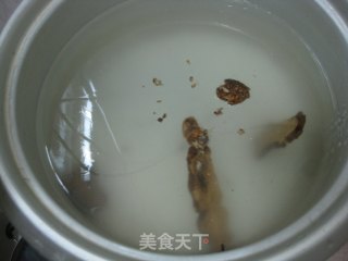 宝宝辅食——白术砂仁粥的做法步骤：4