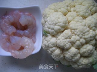 虾仁花菜的做法步骤：1