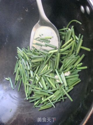 韭菜心炒鸡蛋的做法步骤：4