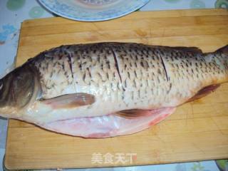 酱烧鲤鱼的做法步骤：1