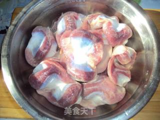 辣炒蒜香鸡胗的做法步骤：1