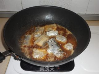 红烧带鱼的做法步骤：3