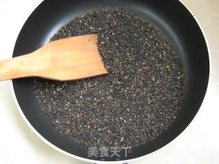 超健康营养甜点—黑芝麻糊的做法步骤：1