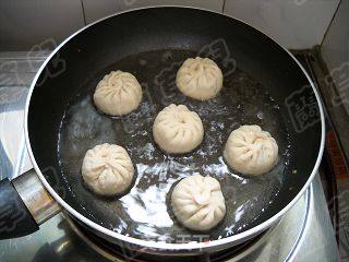 腊味茄肉生煎包的做法步骤：15