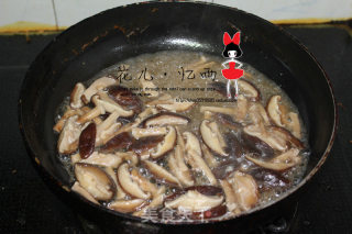 清炒香菇白菜的做法步骤：5
