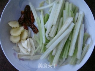 油焖大虾的做法步骤：2