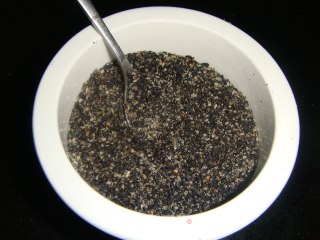 糖桂花凉糕的做法步骤：3