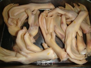 卤鸭爪的做法步骤：4