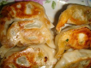 锅贴饺的做法步骤：7
