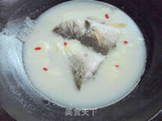 补肝益脾—菊花玉子鲈鱼汤的做法步骤：9