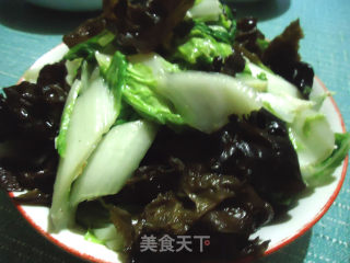 木耳白菜的做法步骤：8